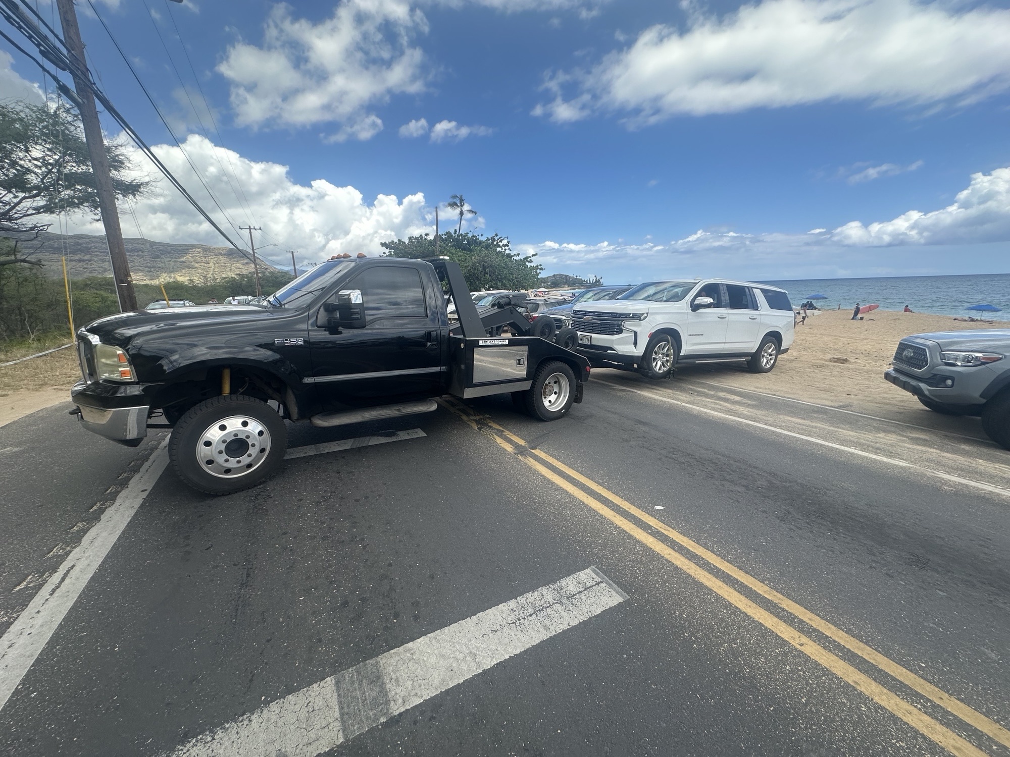 Professional tow truck Hawaii